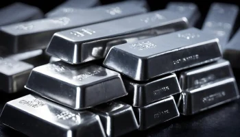 Петербургская биржа начнет торговать серебром