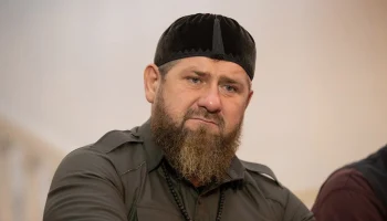 «Пострелял из оружия»: Джон Джонс рассказал о поездке в Чечню к Кадырову