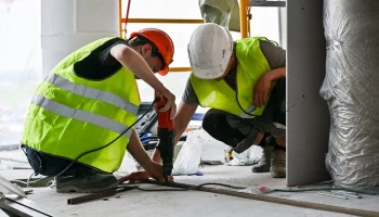 В доме Казакова проводят противоаварийные работы