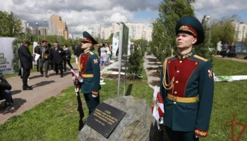 Аллею в память о погибших военкорах открыли в Москве