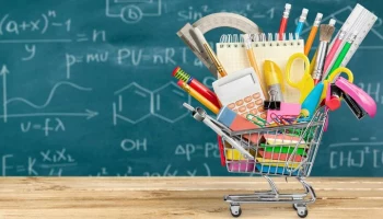 АКОРТ: стоимость набора школьных товаров в сетях в 2,3 раза ниже средней