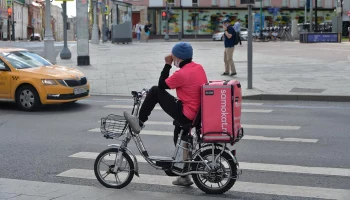 Курьерскую службу в Москве приведут к единому стандарту