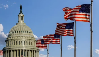 Госдолг США впервые превысил 37 трлн долларов