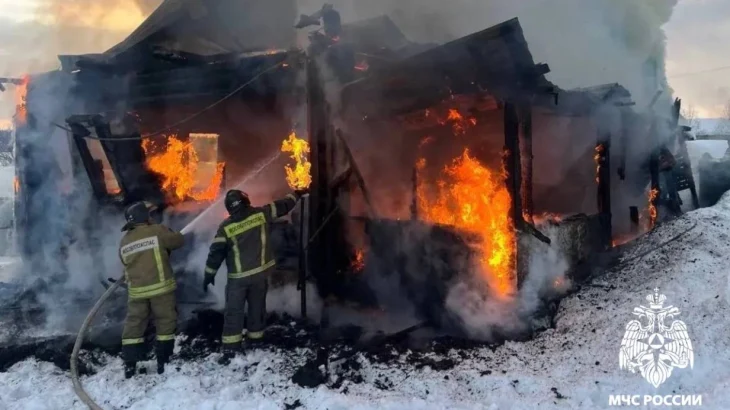 Годовалый ребенок погиб при пожаре в Подмосковье, двое детей спаслись Годовалый ребенок погиб при пожаре в Подмосковье, двое детей спаслись