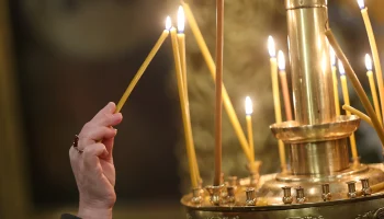 Священник Сладков благословил москвичей перед новым учебным годом