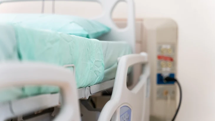 Стало известно состояние пострадавшего полицейского после взрыва у вокзала в Москве Стало известно состояние пострадавшего полицейского после взрыва у вокзала в Москве