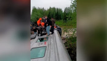 Уголовное дело возбуждено по факту схода вагонов поезда в Коми