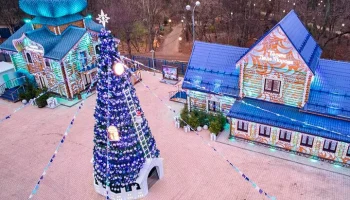 Филиалы усадьбы Деда Мороза откроются в трех парках Москвы 1 декабря