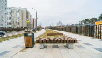В Москве завершился второй этап благоустройства возле станции метро "Пыхтино"