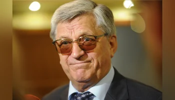 Тихонов посоветовал Овечкину играть в НХЛ и не возвращаться Тихонов посоветовал Овечкину играть в НХЛ и не возвращаться