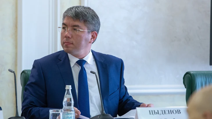 Глава Бурятии Цыденов уточнил источник заражения чумой умершей девушки Глава Бурятии Цыденов уточнил источник заражения чумой умершей девушки