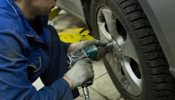 Россиян предупредили о возможном подорожании услуг шиномонтажа весной
