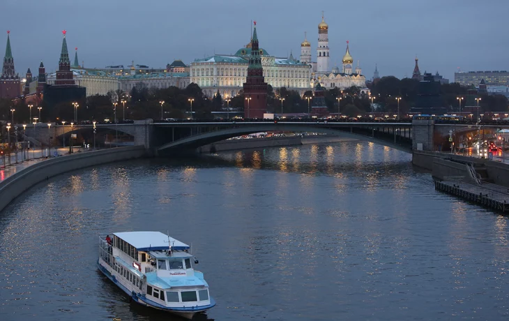 Собянин подвел итоги рекордного туристического сезона в Москве Собянин подвел итоги рекордного туристического сезона в Москве