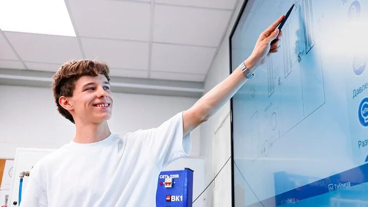 Собянин рассказал о подключении столичных колледжей к МЭШ Собянин рассказал о подключении столичных колледжей к МЭШ