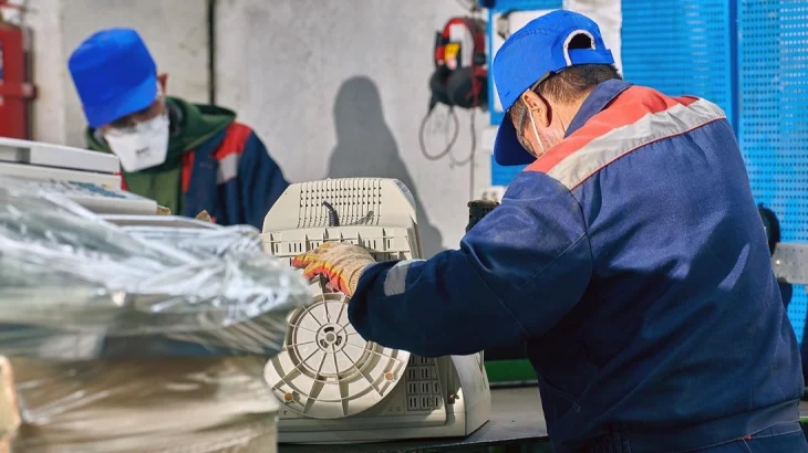 Более 100 экоточек по сбору электроприборов появились в Москве Более 100 экоточек по сбору электроприборов появились в Москве