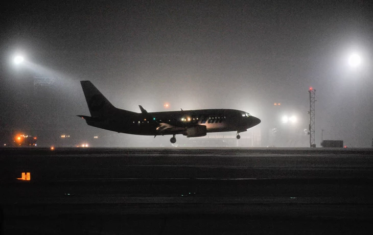 Появились кадры стратосферного прыжка россиян с самолета на Северный полюс Появились кадры стратосферного прыжка россиян с самолета на Северный полюс