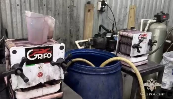 Столичные полицейские пресекли производство контрафактного вина