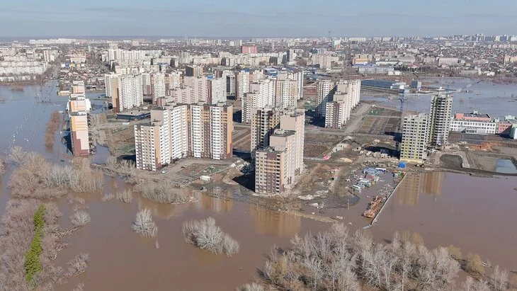 Вода в реке Урал у Оренбурга поднялась до 1 185 см
