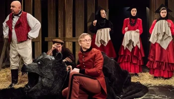 Режиссер "Дубровского" рассказал "Мосбилету" о новом прочтении романа