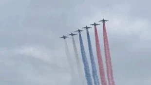 Воздушная часть репетиции парада Победы прошла в небе над Москвой