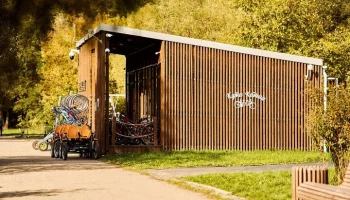 Пункты проката летнего спортинвентаря открылись в столичных парках