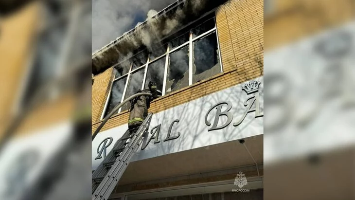 Ликвидировано открытое горение в ЦУМе Буйнакска Ликвидировано открытое горение в ЦУМе Буйнакска