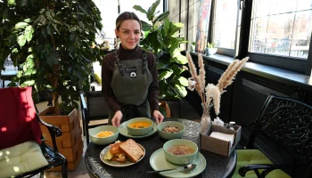 В кафе на московских ярмарках появились постные блюда и веганские десерты