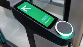 Собянин: Оплата по биометрии появится в наземном городском транспорте