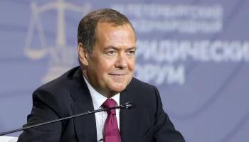 Медведев призвал уничтожить заказчиков убийства генерала Кириллова