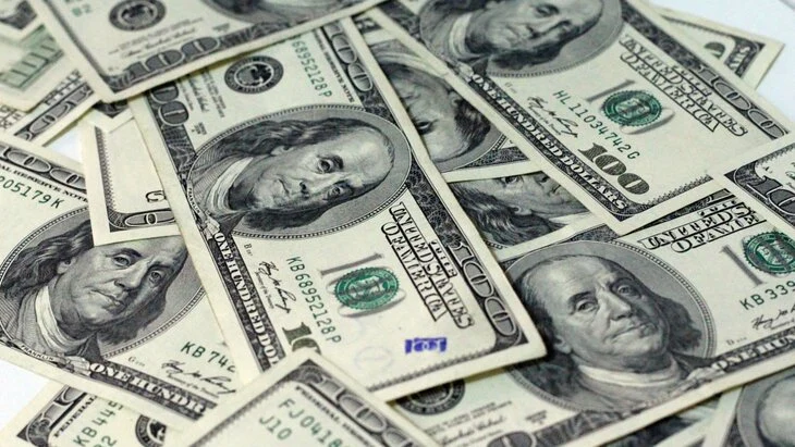 Индекс доллара поднялся выше 100 пунктов впервые с 29 мая Индекс доллара поднялся выше 100 пунктов впервые с 29 мая