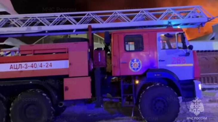 Крупный пожар произошел в торговых павильонах в Сергиевом Посаде Крупный пожар произошел в торговых павильонах в Сергиевом Посаде