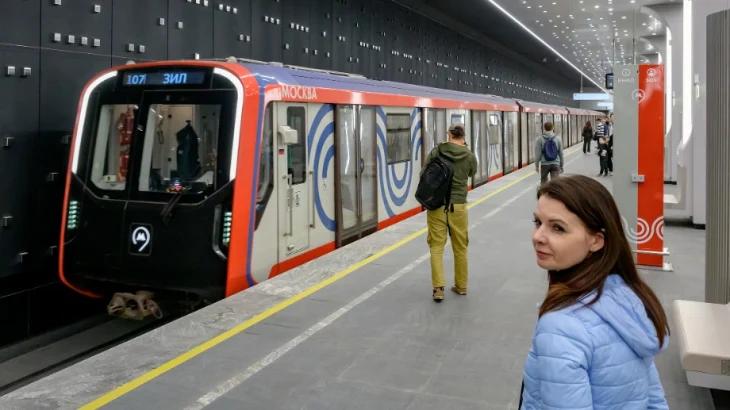 Поехали к Млечному Пути: станции столичного метро с самым необычным освещением Поехали к Млечному Пути: станции столичного метро с самым необычным освещением