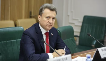 Анатолий Выборный: Уже 48 тысяч москвичей с гордостью носят береты и значки юнармейцев