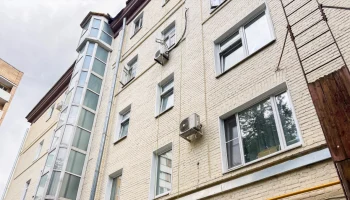 В районе Хамовники проходит капитальный ремонт жилого дома, возведенного в 1927 году по индивидуальн