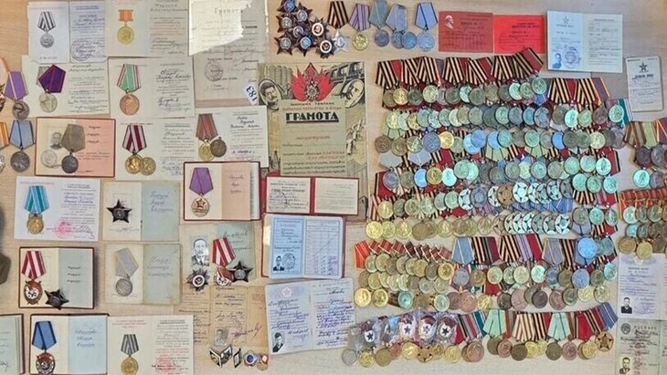 В Шереметьево пресекли попытку незаконного вывоза советских госнаград в КНР В Шереметьево пресекли попытку незаконного вывоза советских госнаград в КНР