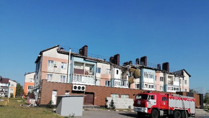 Женщина пострадала при атаке дронов ВСУ на дом в белгородском Шебекине Женщина пострадала при атаке дронов ВСУ на дом в белгородском Шебекине