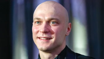 Премьера спектакля "Гамлет" с Юрой Борисовым пройдет на сцене МХТ имени Чехова 14 и 15 мая