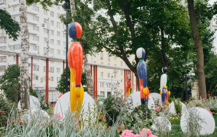 Вход в Парк Горького оформили в рамках фестиваля «Лето в Москве. Сады и цветы» Вход в Парк Горького оформили в рамках фестиваля «Лето в Москве. Сады и цветы»