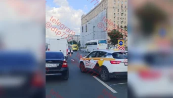 Мотоциклист погиб при столкновении с автобусом на Кутузовском проспекте