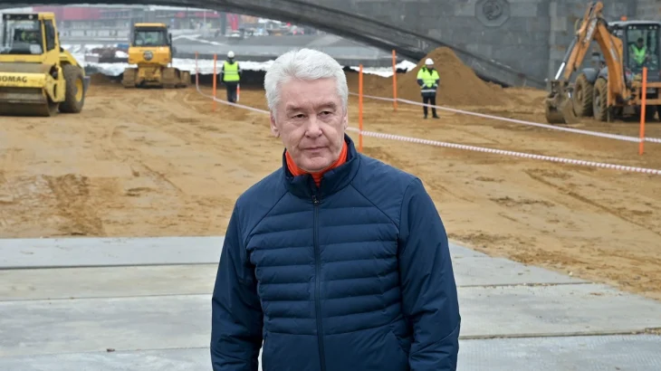 Собянин: Началось строительство пешеходного моста на Болотной набережной Собянин: Началось строительство пешеходного моста на Болотной набережной