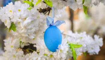 Около 300 праздничных конструкций украсили Москву в честь Пасхи