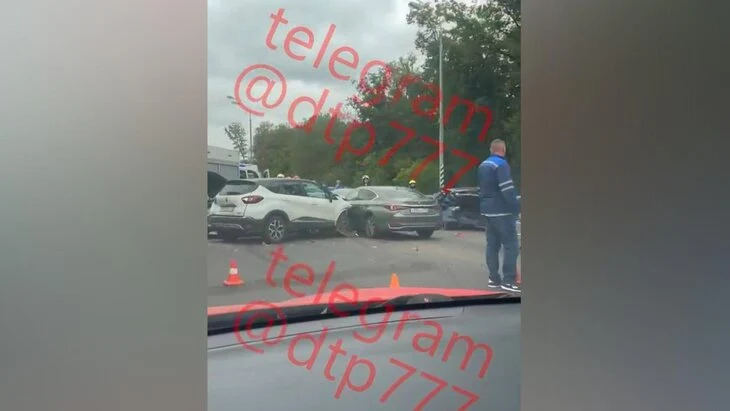 ДТП с участием нескольких автомобилей произошло на Филатовском шоссе ДТП с участием нескольких автомобилей произошло на Филатовском шоссе