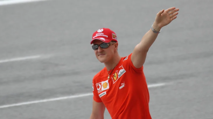 Журналист Эрмитт увидел положительный знак в состоянии Михаэля Шумахера Журналист Эрмитт увидел положительный знак в состоянии Михаэля Шумахера