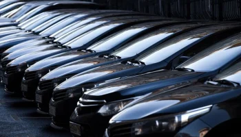 Глава Минпромторга Алиханов: нужно повысить физлицам утилизационный сбор на авто