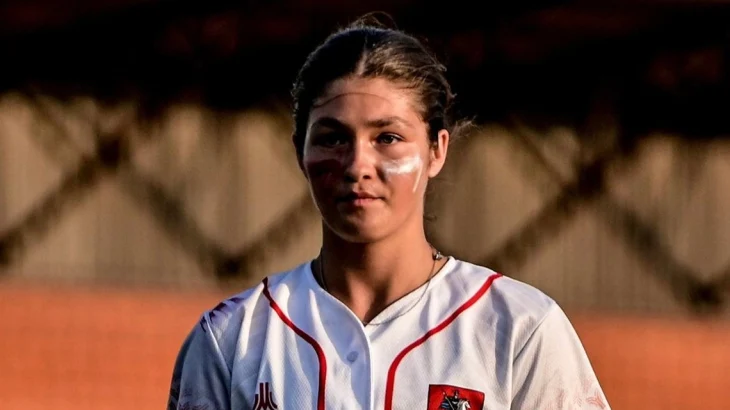 Занятия софтболом требуют стратегического мышления Занятия софтболом требуют стратегического мышления