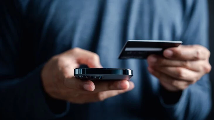 Телефонные мошенники похитили у москвича почти 40 млн рублей Телефонные мошенники похитили у москвича почти 40 млн рублей