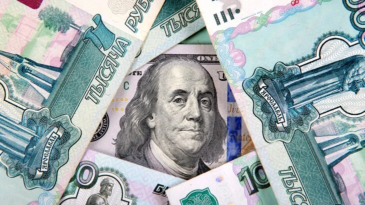 Курс доллара опустился ниже 74 рублей впервые с начала 2023 года Курс доллара опустился ниже 74 рублей впервые с начала 2023 года