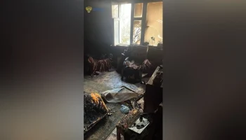 Два человека погибли при пожаре в доме на западе Москвы