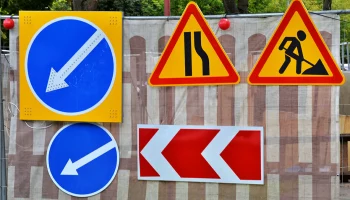 Движение транспорта временно перекроют 13 октября в центре Москвы