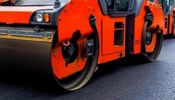 На проспекте 60-летия Октября и улице Профсоюзной обновят асфальт